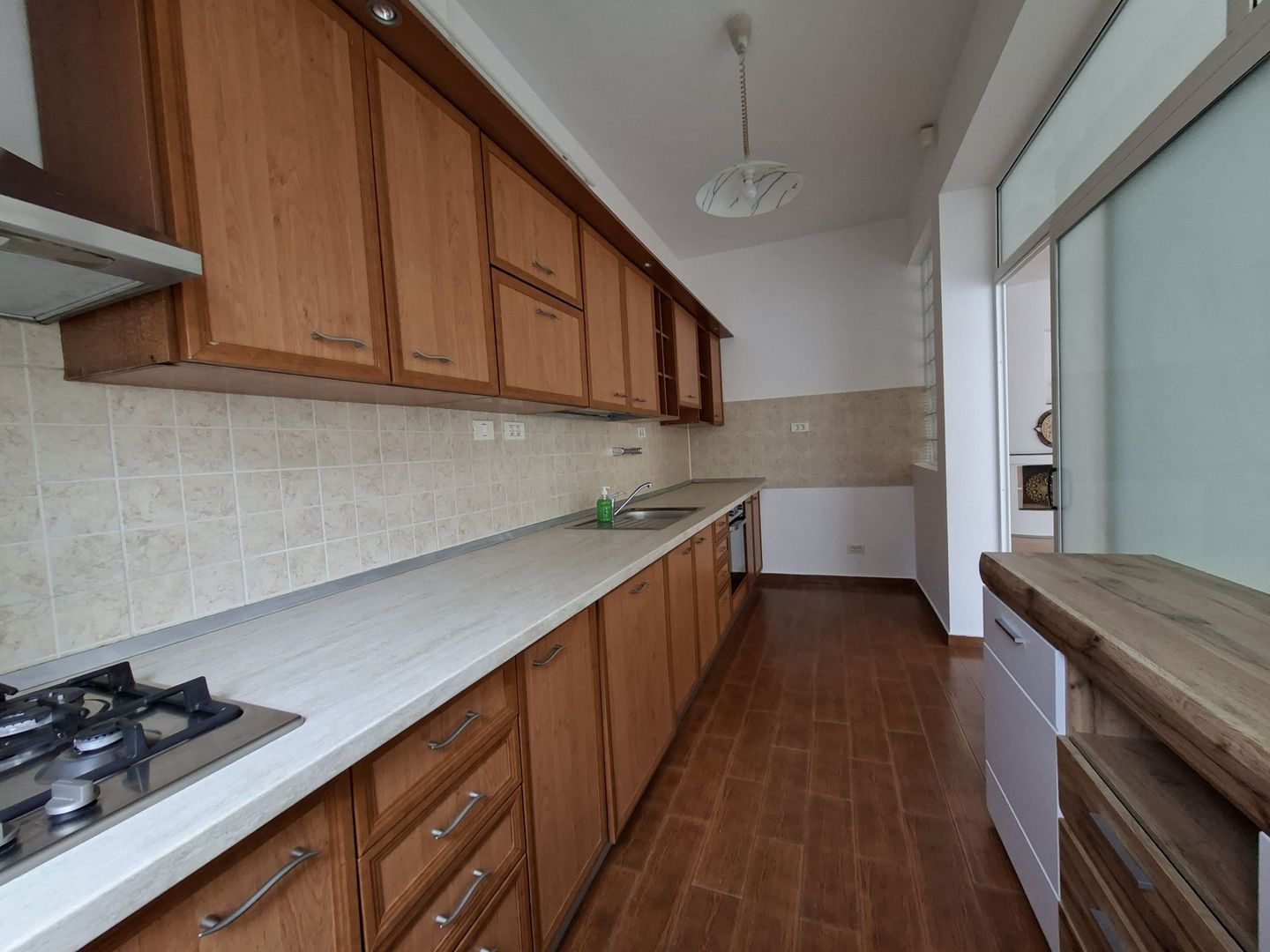 Vilă luminoasă I Gradina mare si loc de joacă privat I Iancu Nicolae - Poză 10