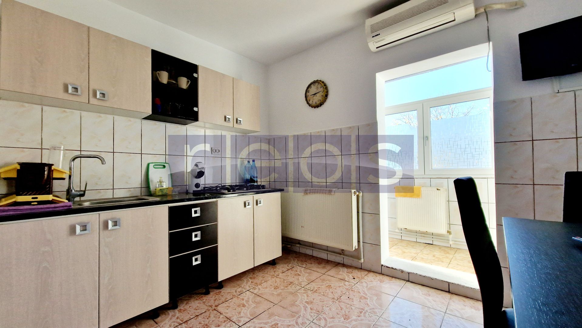 VANZARE 3 CAMERE | MOBILAT UTILAT | ROSIORI DE VEDE - Poză 7