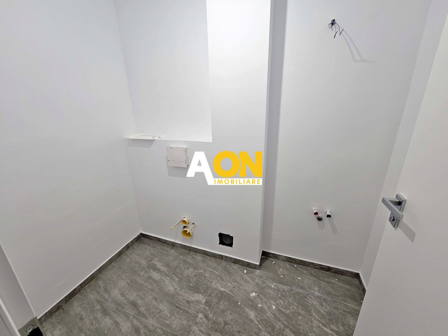 Penthouse 3 camere, 2 bai, parcare privata, 98 mp utili, ultracentral - Poză 12