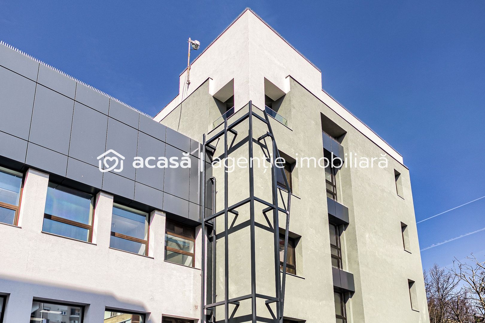 Spațiu modern de inchiriat destinat clinicilor sau companiilor - Poză 15