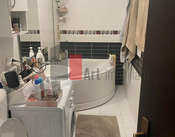 Apartament 2 camere in bloc 2007|centrala imobil|zona Decebal - Poză 6