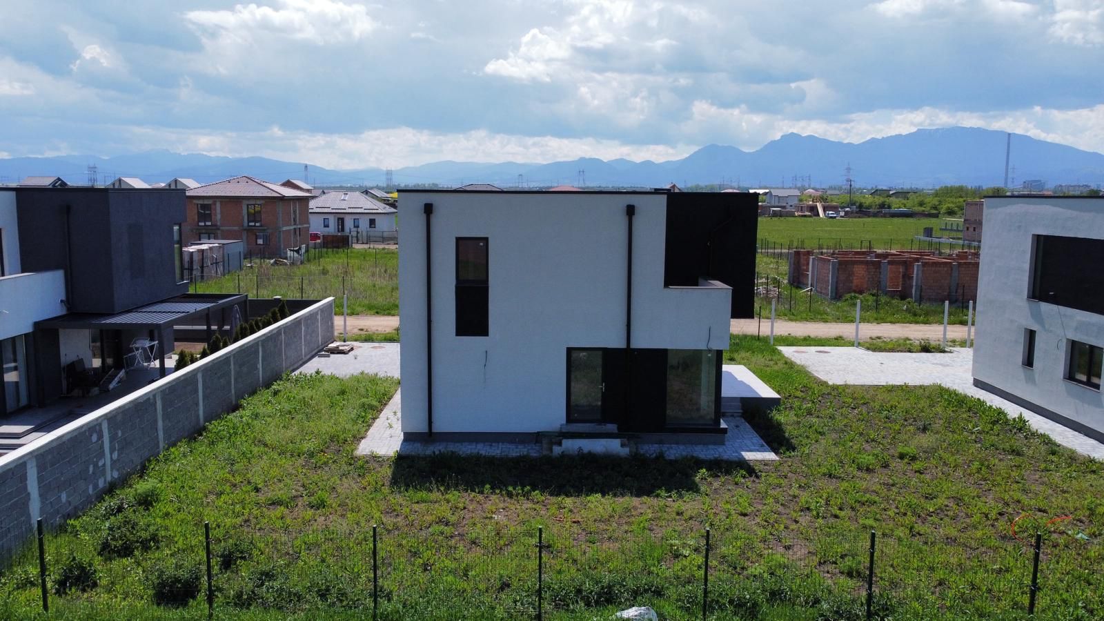 Casă/Vilă cu 5 camere de vânzare - Sânpetru - Poză 5