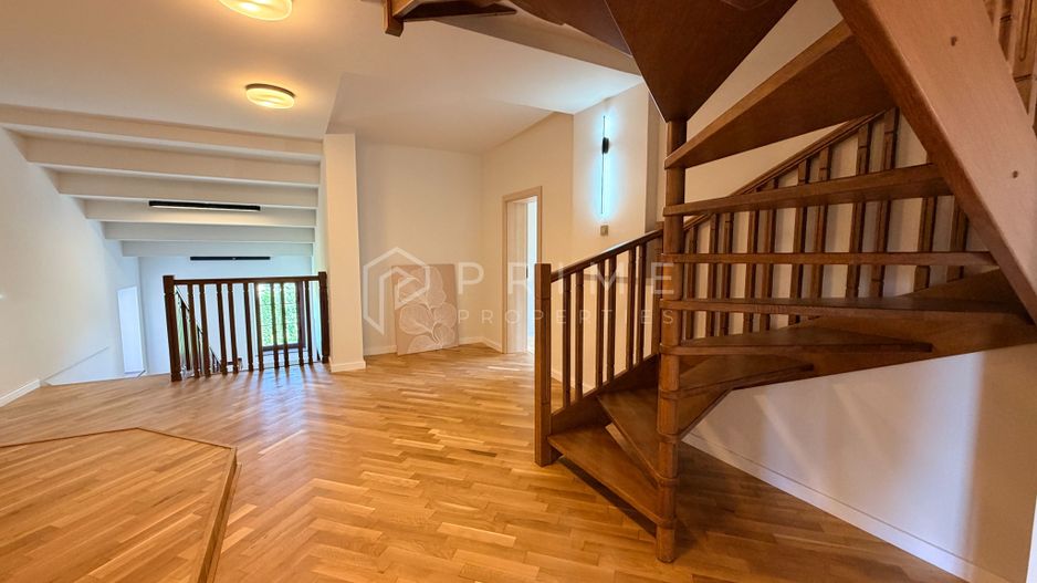 Spațiu de birouri PREMIUM | 160 mp | Vila renovată | Platou | Parcare - Poză 1