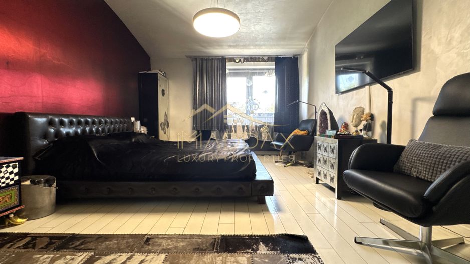 Vila cu 5 camere *344mp* + 400mp Teren // Zona Bucurestii Noi - Poză 30