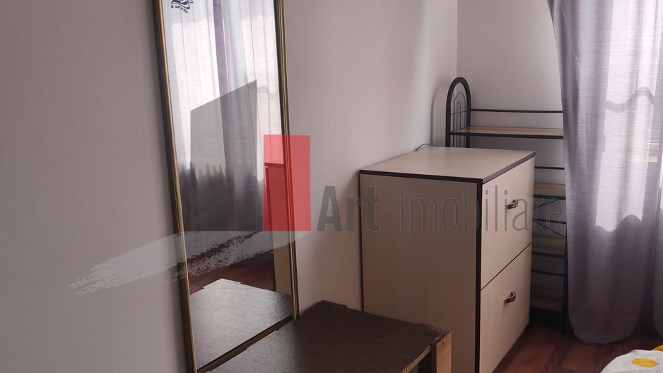 Apartament 3 camere Crangasi - Poză 1