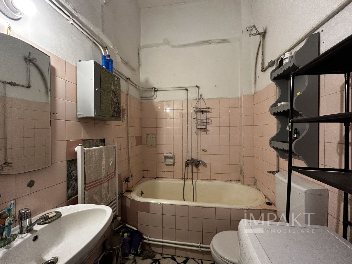 Vanzare apartament ultracentral, parter, imobil istoric - Poză 12