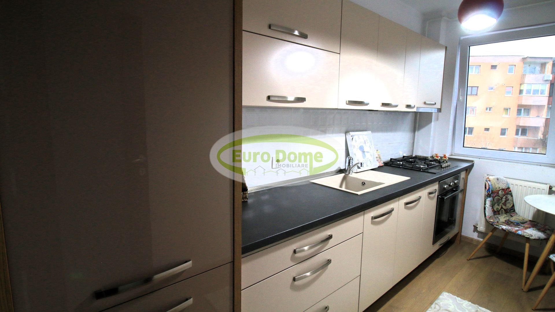 Tractorul, imobil 3 camere in bloc nou - Poză 3