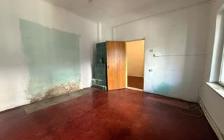 DE VANZARE CASA INTERBELICA  – 3 CAMERE - METROU STEFAN CEL MARE - Poză 3