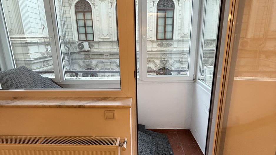 Apartament elegant I Piață Universitatii I 106 MP I 5 minute Metrou - Poză 8