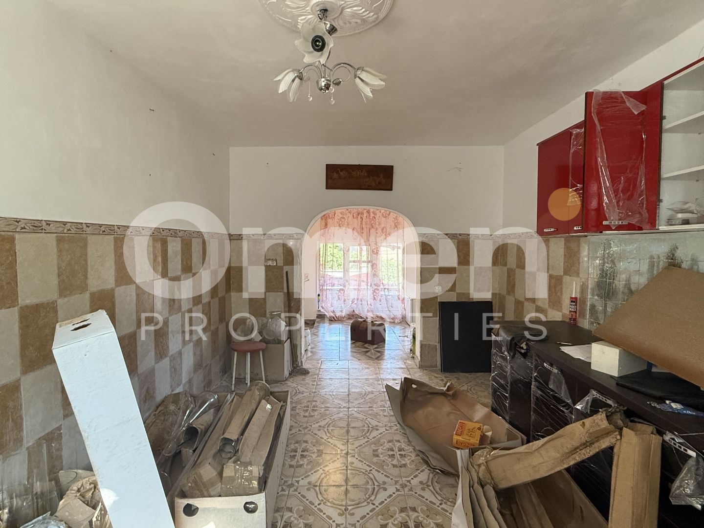 Casa de vanzare Grosi D+P+M 300 mp + teren 6 ari - Poză 6