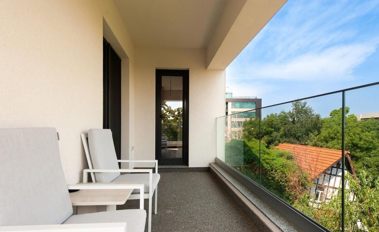 Apartament spațios cu facilități moderne în Băneasa - Poză 20