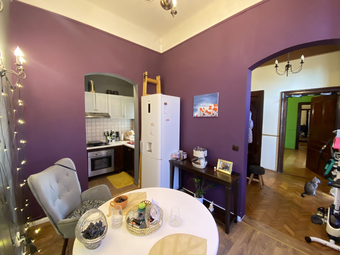 Apartament Renovat, 2 Camere, Etaj 2, Parcare, Zona Iosefin, COMISION 0 - Poză 2