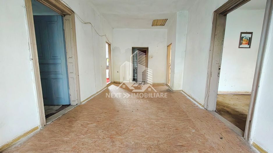 Teren intravilan 1052mp cu casa renovabila de cărămidă Tuzla - Poză 7