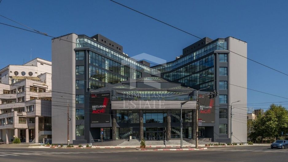 PLOIESTI -ultracentral | Spatii comerciale de inchiriat de la 21mp - Poză 1