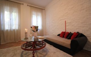 La casa, zona linistita, str Odobescu; camere spatioase. - Poză 3