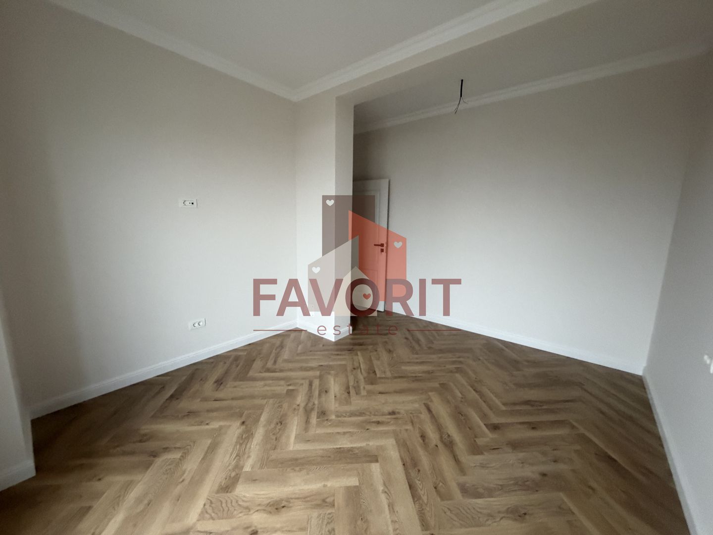 Disponibila imediat. Zona centrala. Toate utilitatile si asfalt - Poză 7