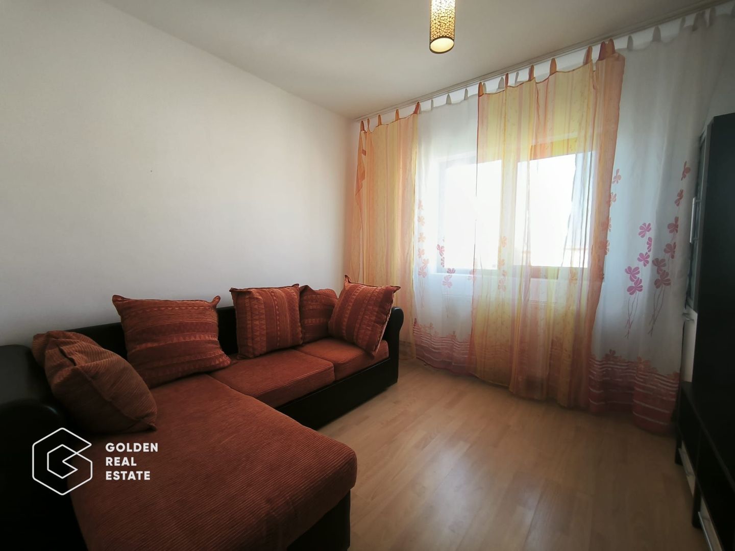 Apartament cu 3 camere, in Micalaca,  75 mp - Poză 8