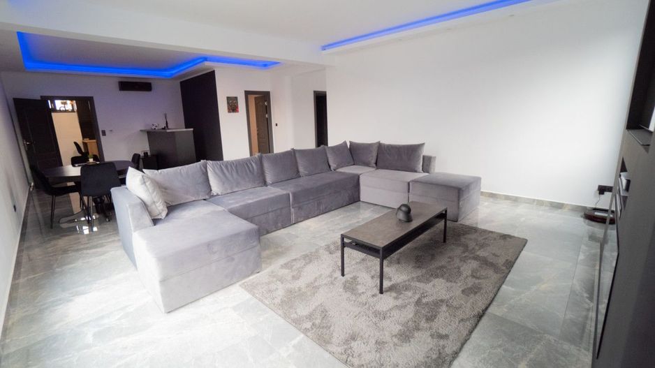 Agigea - Casa  deosebita cu piscina, mobilata si utilata complet. - Poză 2