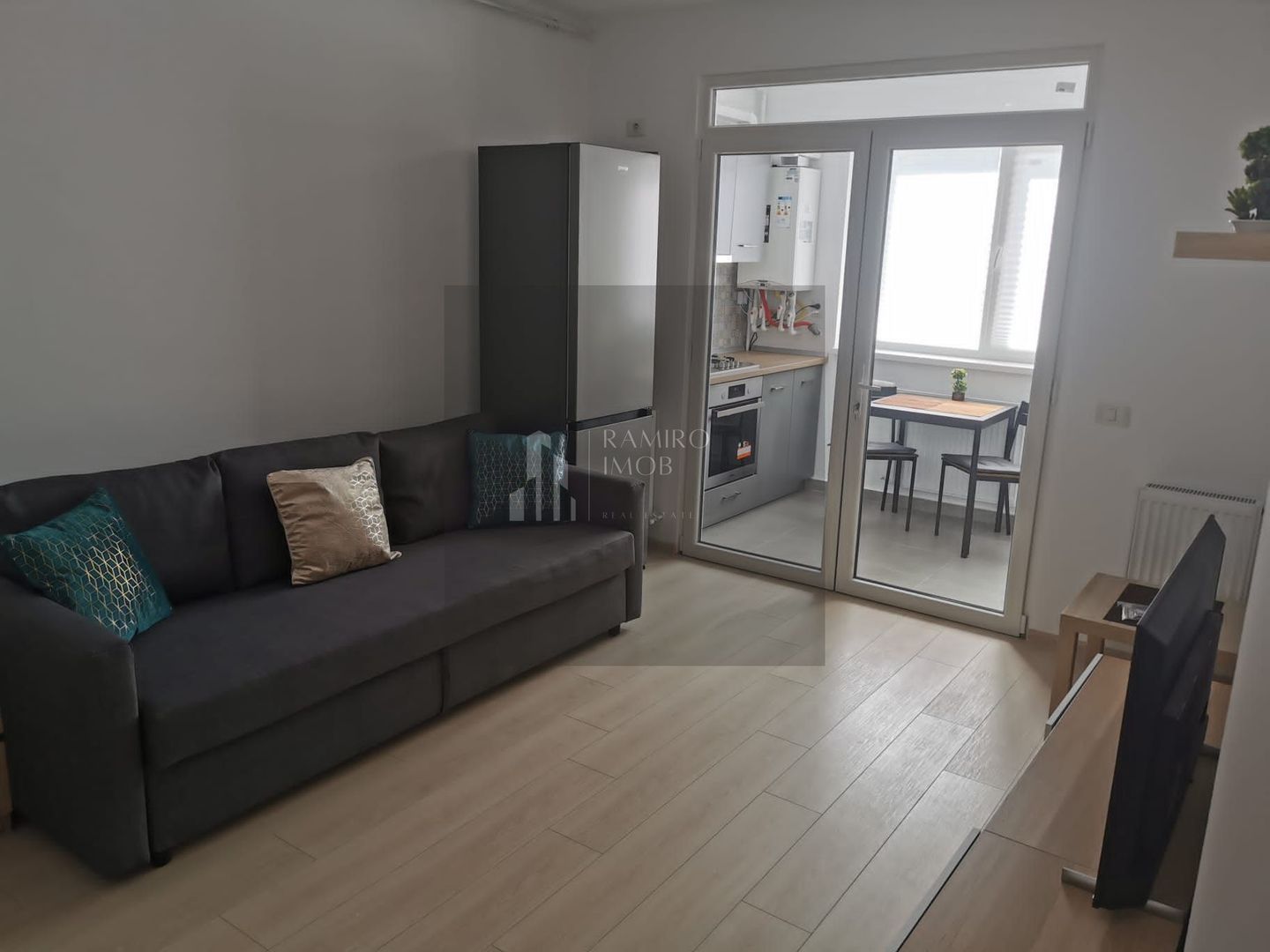 Apartament 2 camere decomandat Viva Residece - Poză 6