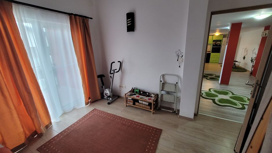 🏡Apartament pe 2 nivele, mobilat si utilat, ocupabil imediat. Lift.✨ - Poză 9