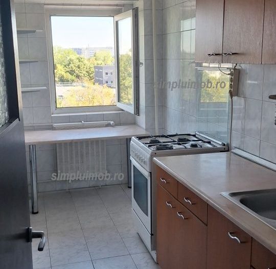 DECOMANDATA-OPORTUNITATE – GARSONIERĂ 40 MP, METROU LA 5 MINUTE - Poză 3
