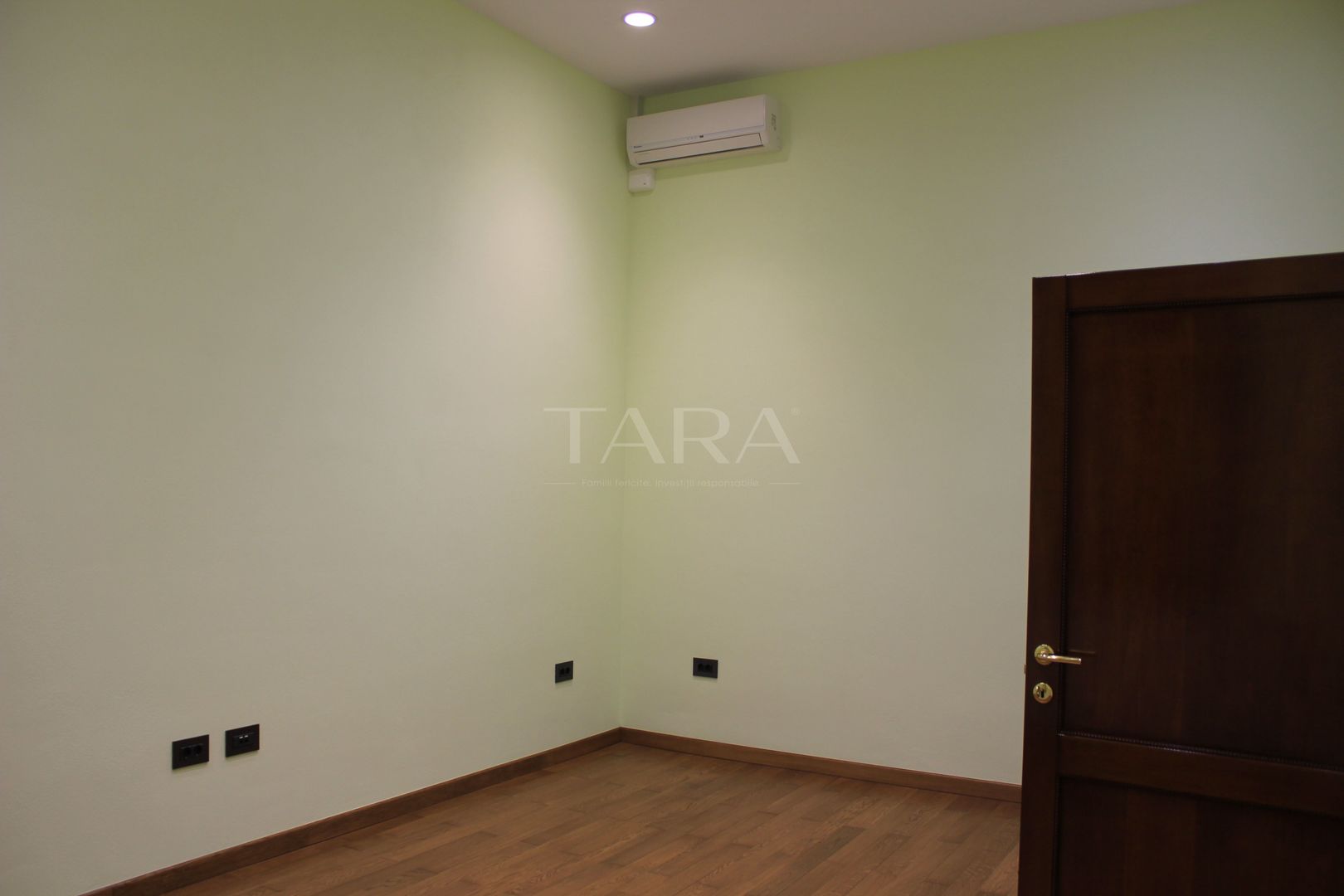 Ultracentral, Imobil tip vilă, ideal birouri sau locuință. - Poză 9