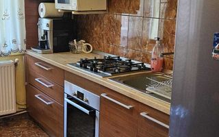 BRASADAS vinde ap 2 cam 52 mp etaj 4/4 in Micro 16. - Poză 2