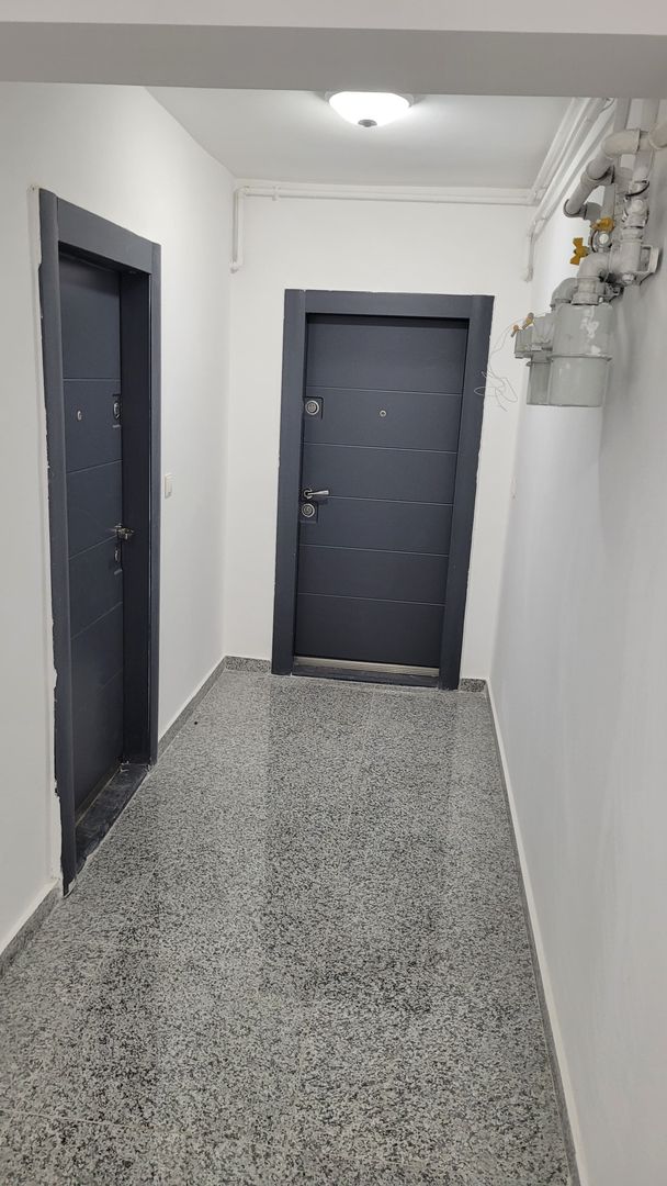 AP 2 CAM. / IRIS MALL, AUCHAN / Transport S.T.B. ! - Poză 1