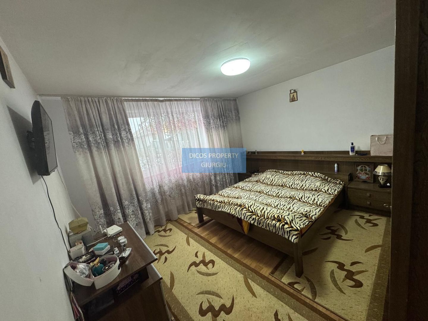 Casă cu mansardă și piscină de vânzare – Pictor Andreescu - Poză 10