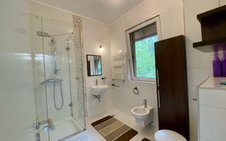 Oportunitate excelentă! Apartament in vilă, 5 camere. - Poză 12