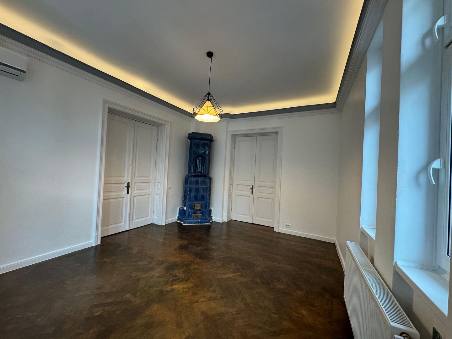 Etaj intreg, 5 camere in VILA INTERBELICA 180 mp, renovat - Poză 8