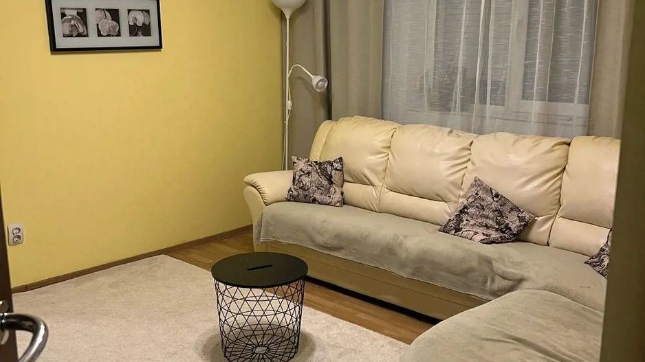 Apartament 3 camere Berceni / Straja + Loc Parcare - Poză 2