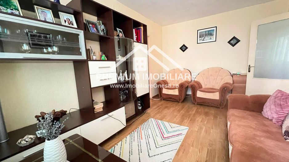 De vânzare – Apartament 3 Camere Zona de jos - Poză 2