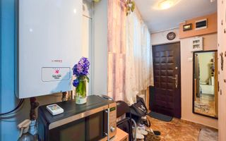 Casă de vânzare 2 camere  Mansarda + Pivnița - Belvedere - Poză 7