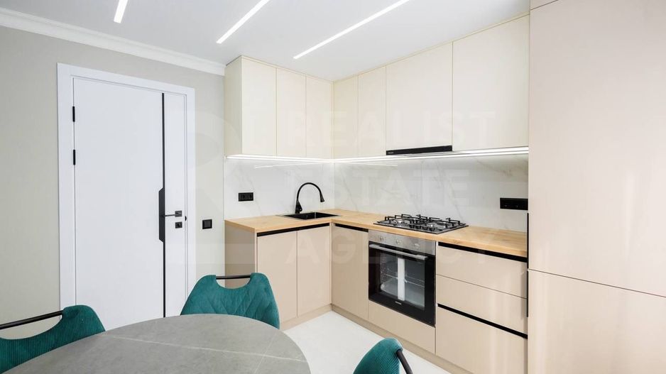 Vânzare apartament, 2 camere, str. Ginta Latina, Ciocana. - Poză 2
