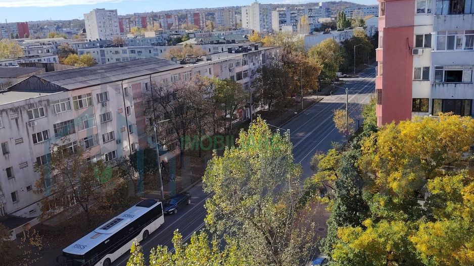 Apartament cu o cameră, renovat recent, în zona Podu Roș, Iași - Poză 7