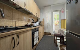 Apartament 3 camere decomandate | 67 mp | Curte | Cetate - Poză 2