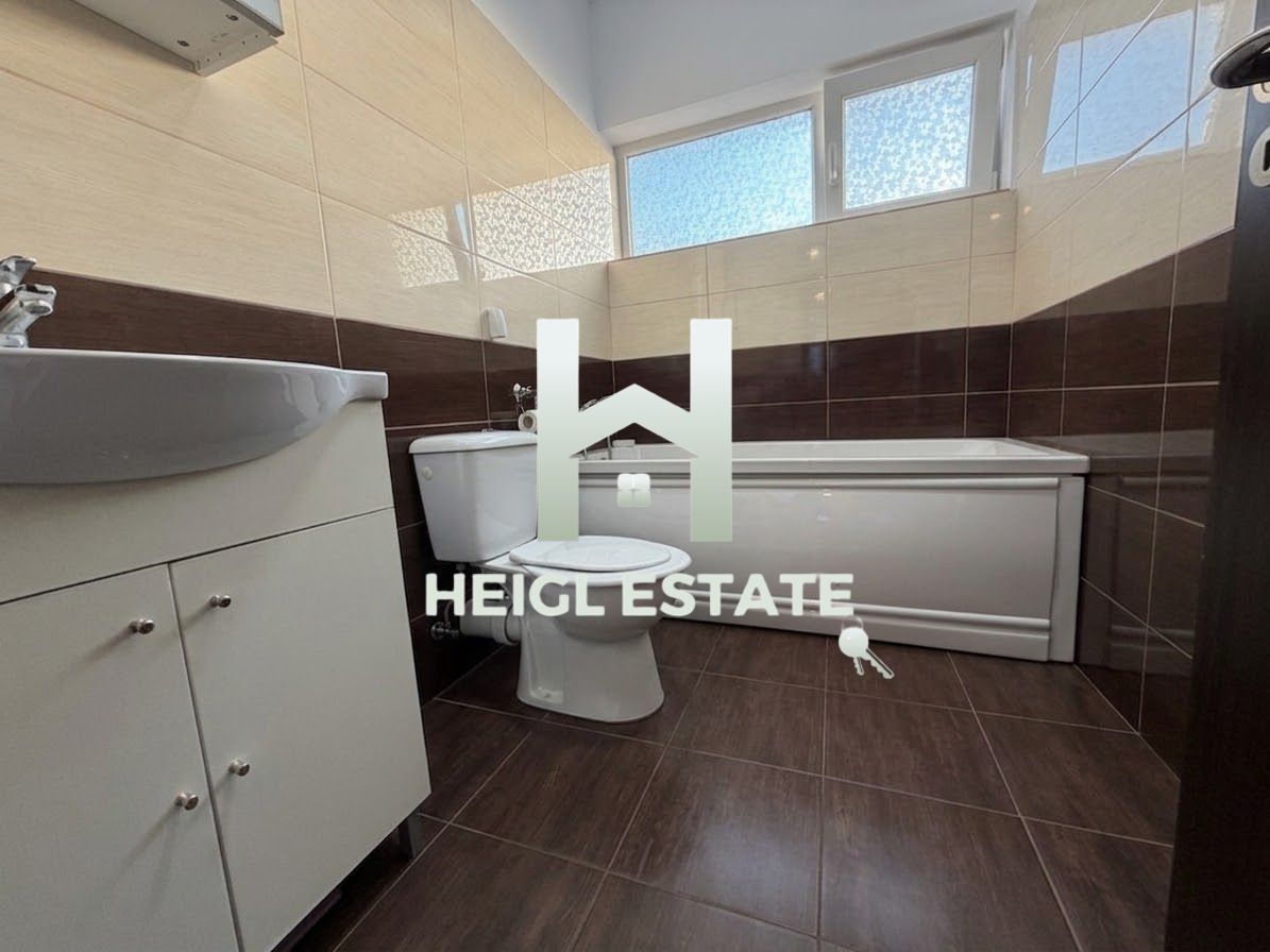 Apartament cu 2 camere decomandat situat la etajul 1 in Giroc - Poză 7