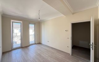 Locatie excelenta. Spatios 60 mp. Dressing. Asfalt. Loc de parcare. - Poză 6