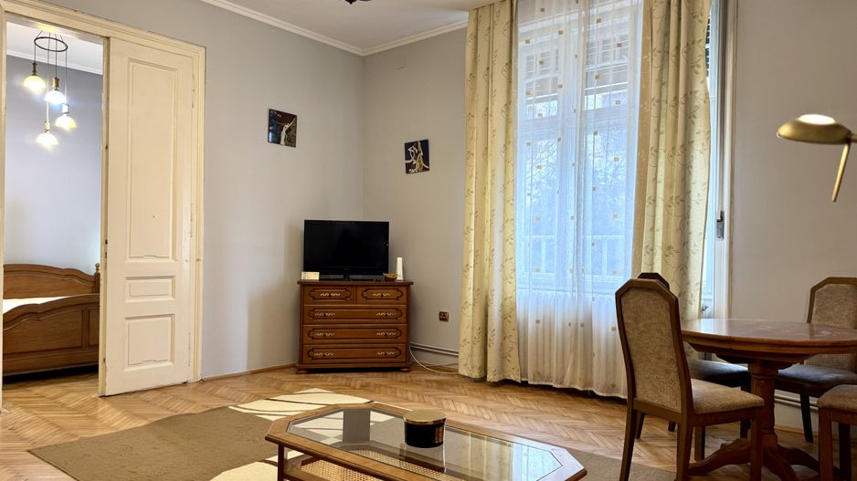 Apartament 2 camere la casă, curte și liniște,  lângă centrul orașului - Poză 5