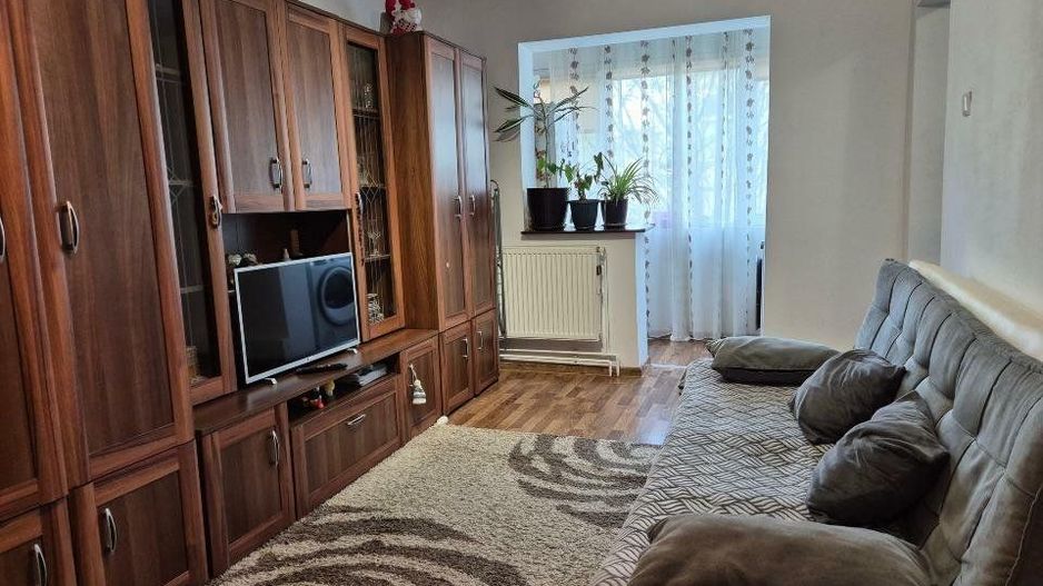 Sagului | 3 Camere | Etaj Intermediar | Centrala Proprie. - Poză 1
