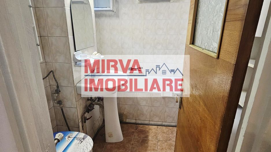 Apartament 2 camere Ultracentral, mobilat, utilat, decomandat - Poză 17