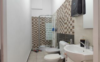 Spatiu birou de inchiriat, situat pe str.I.Vulcan, Oradea - Poză 8