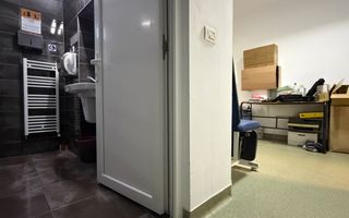 100mp utili; 5 încăperi, pentru activități medicale. - Poză 8