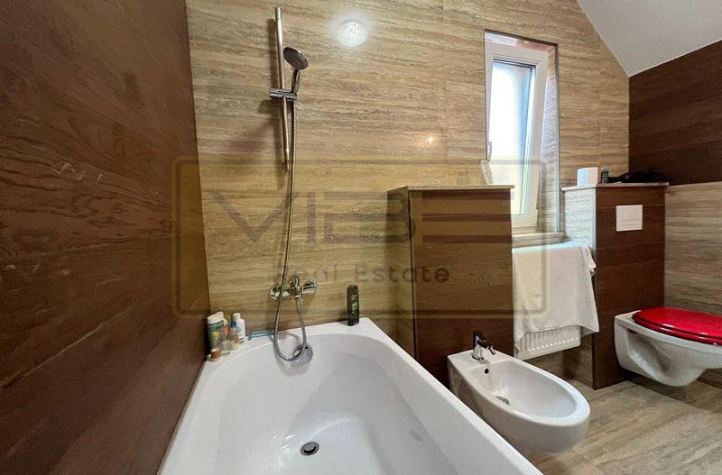 Vila moderna 4 camere 2 bai Popas Pacurari - Poză 14