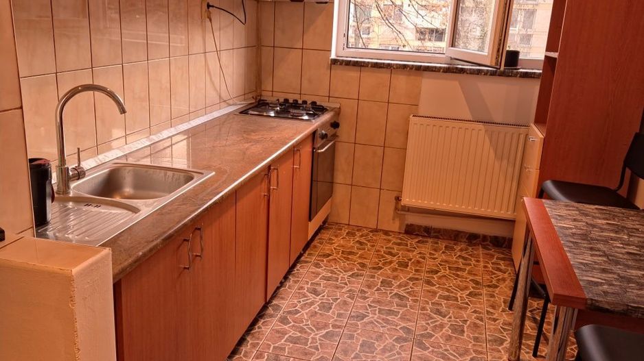 Apartament 2 camere modern, parcare proprie, Titan – Miniș - Poză 3