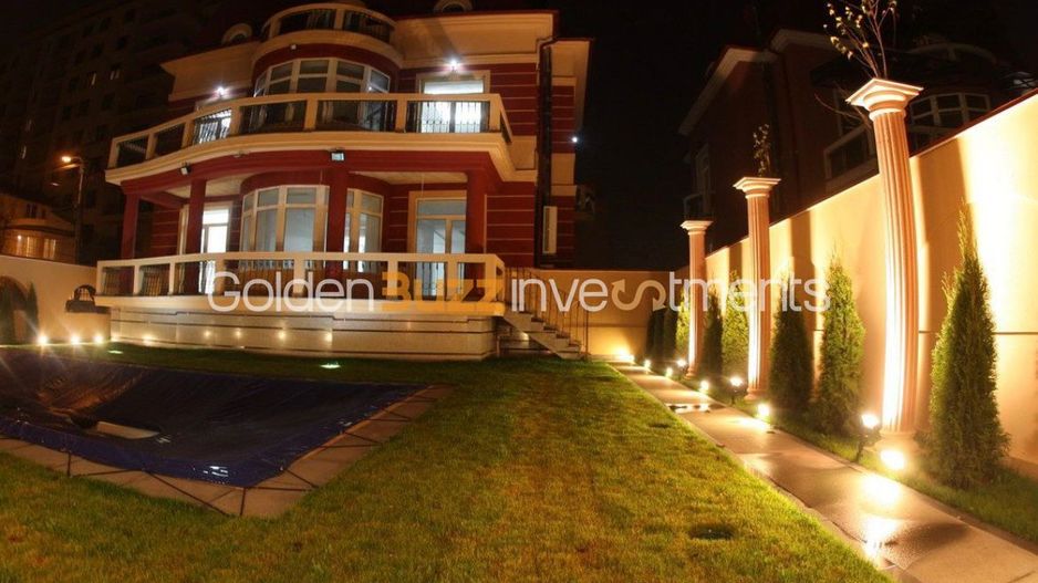 VILA DE LUX CU PISCINA IN ZONA HERASTRAU - Poză 3
