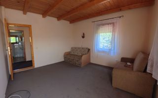 Casă cu 3 dormitoare și teren de 4.836 mp, Viile Satu Mare - Poză 4