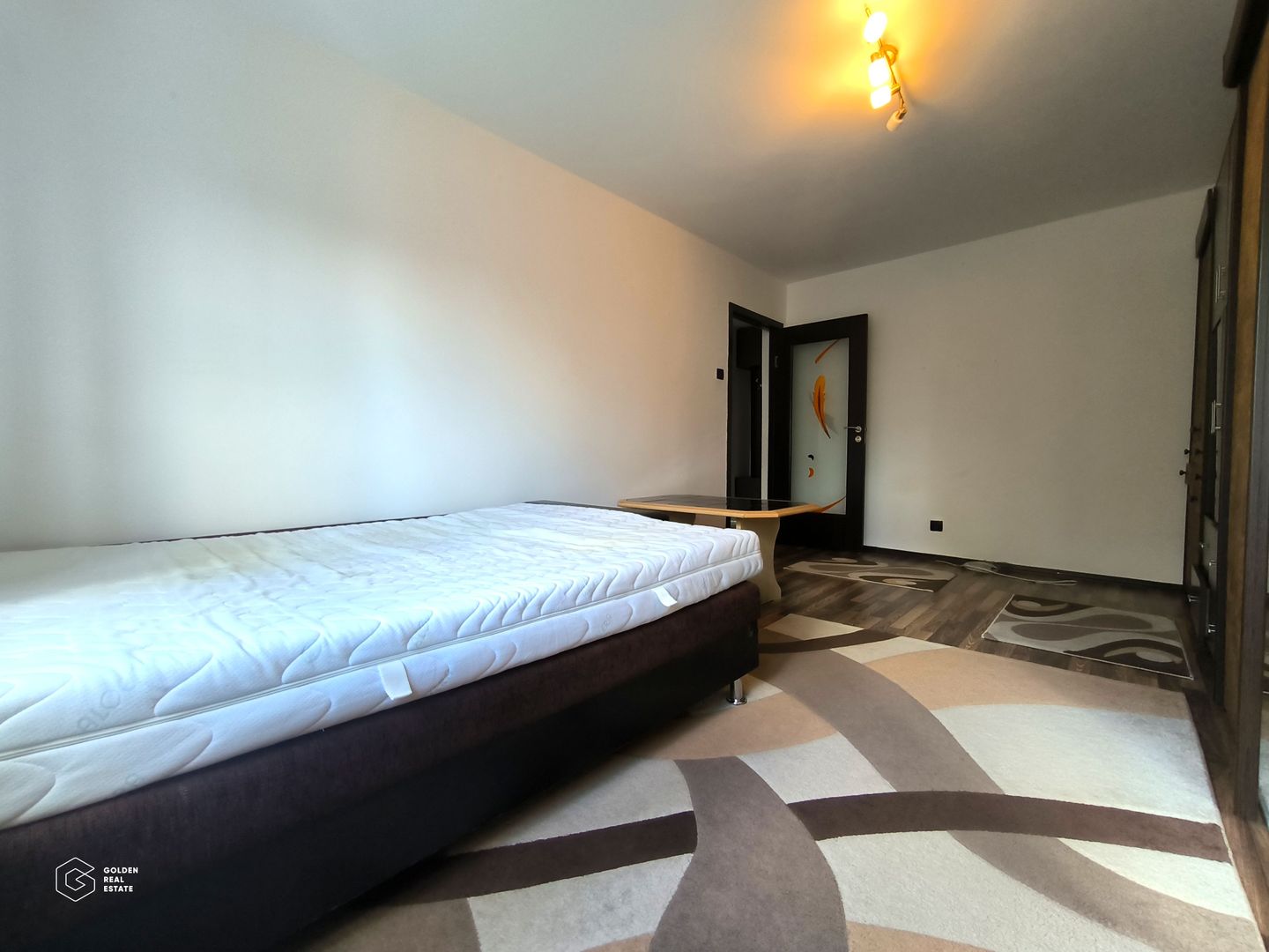 Apartament spatios 2 camere cu centrala, zona  Confectii - Poză 4