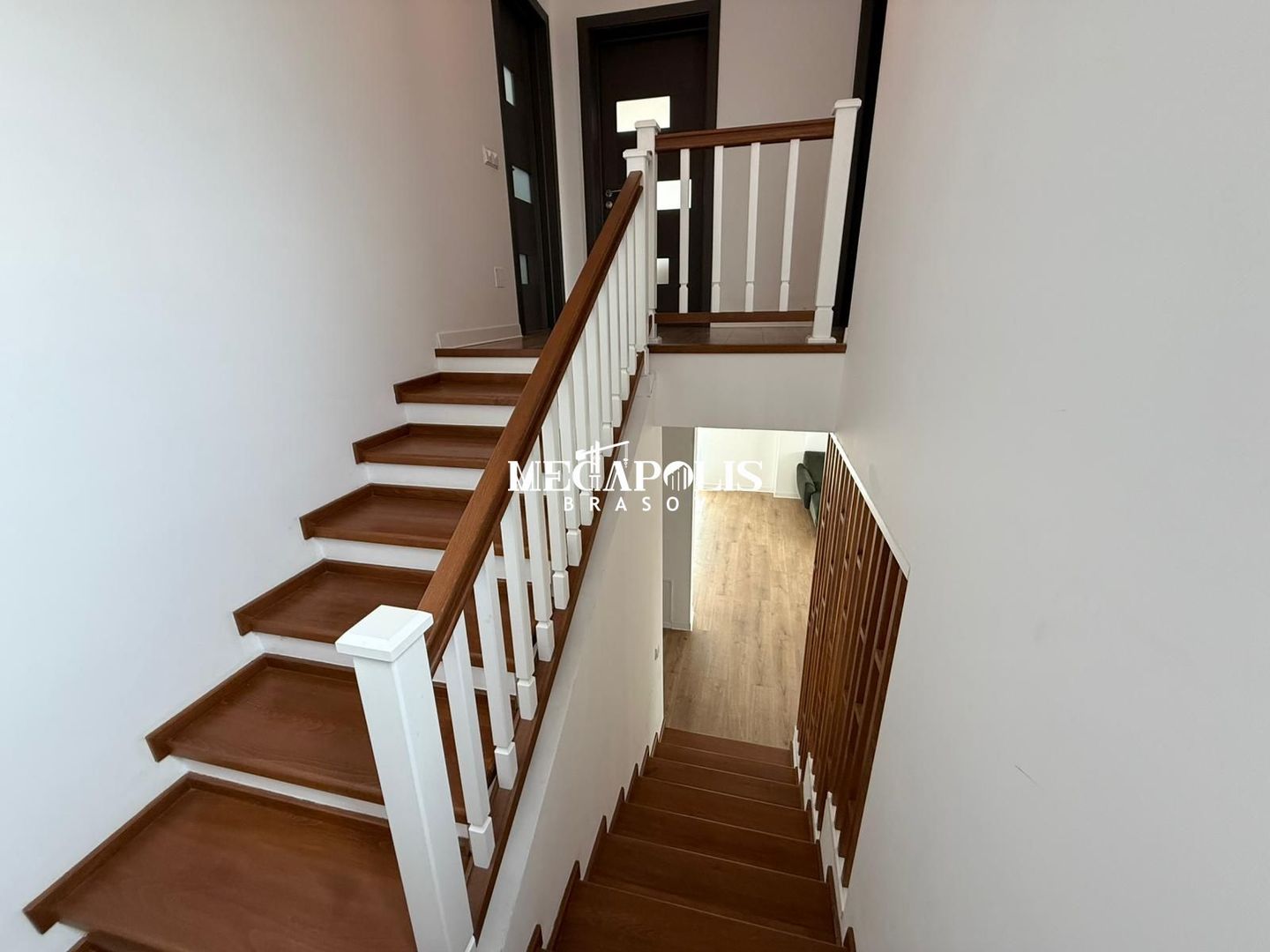 Casa P+E | Sanpetru | Mobilata si Utilata | Teren 410mp | Jacuzzi - Poză 12